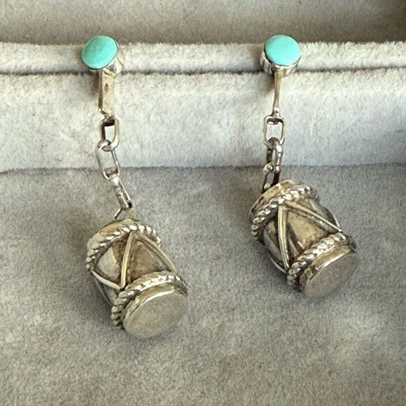 Vintage Navajo Sterling Silver Drum Pierced Earrings - Picture 3 of 3